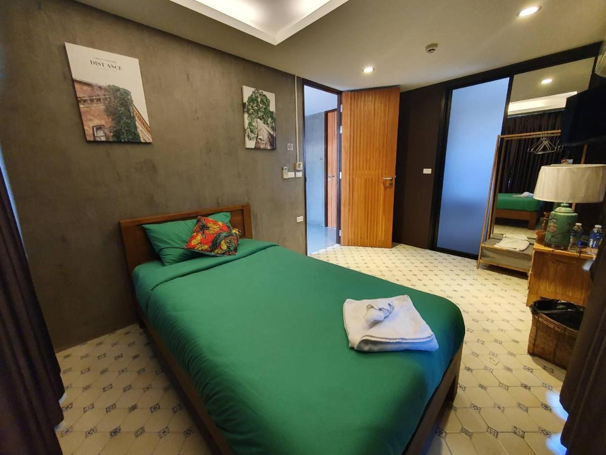 Baan Wualamphong บ้านวัวลำพอง Bangkok Eksteriør bilde
